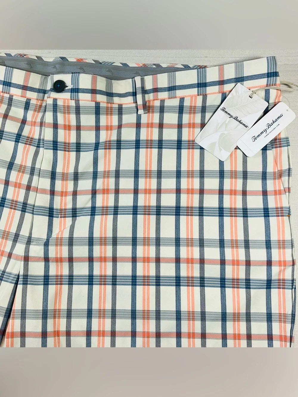 NWT TOMMY BAHAMA Men's Seaside Caddy Stretch UPF Ivory Plaid Flat Front Shorts